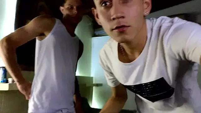 777_camilo on StripChat 