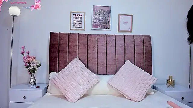 _Amanda_x on StripChat