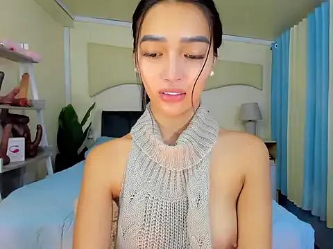 _caroline69 on StripChat