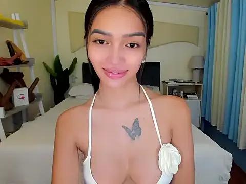 _caroline69 on StripChat