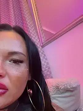 _MelinaCurves_ on StripChat