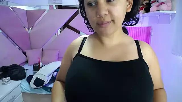 Freechat _Miaaleon on StripChat