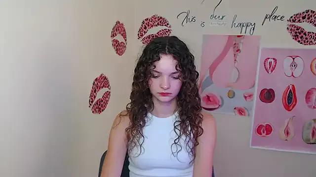 _SusieSu_ on StripChat