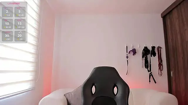 abu_dhabi_21 on StripChat