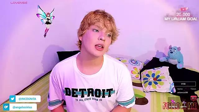 adam_angelssss from StripChat