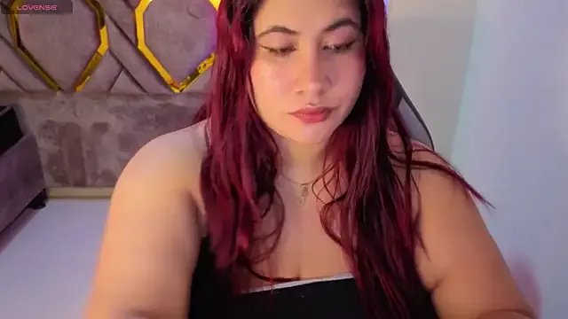 Addyy_02 on StripChat 