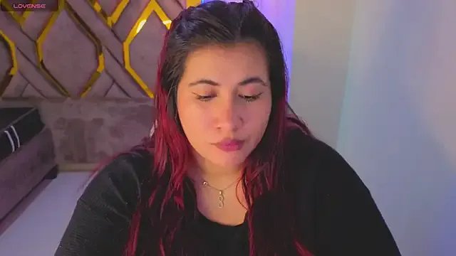 Addyy_02 on StripChat 