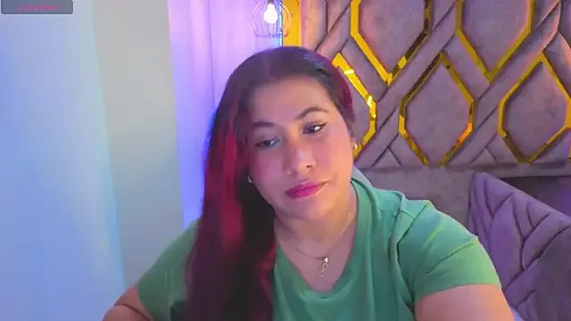 Addyy_02 on StripChat 