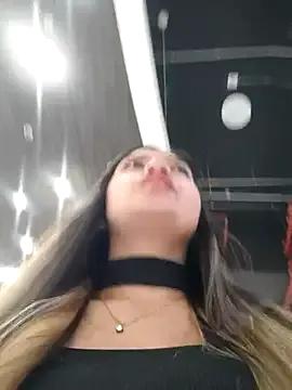 alana_69 — Shaking tits in the mall