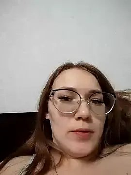 AlisaKisa — I'll be your obedient girl.