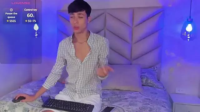 AmadeoDesanti on StripChat 