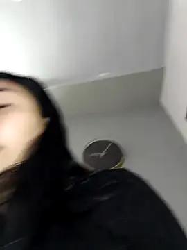 AmberGold- on StripChat