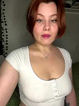 AmmyRich1 on StripChat