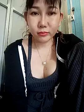 Ana_love2000 from StripChat is Freechat