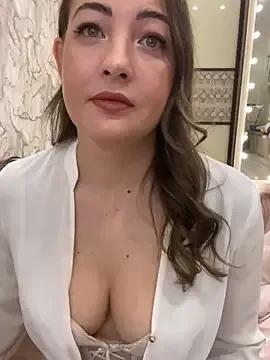 AnnaBri on StripChat