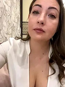 AnnaBri on StripChat
