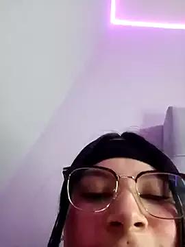 Anne_Mia from StripChat is Freechat