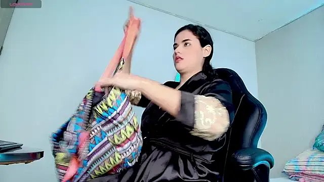 Aria_Kitty on StripChat