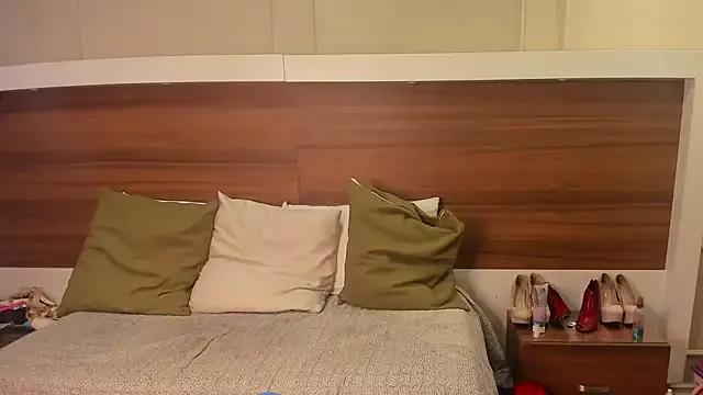 AriadnaHarper from StripChat