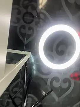 ArieliciousXXX — HELLO ARI