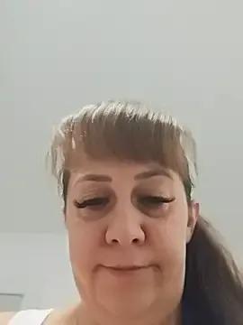 AvaDivaMilf — get ready with me for a wet day 