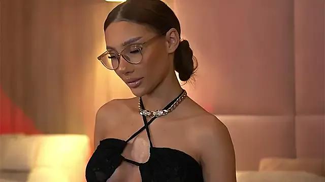 AvaHeath from StripChat