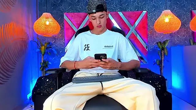 babykey_ — Big Cum Show