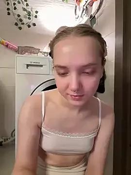 bambi_lu from StripChat