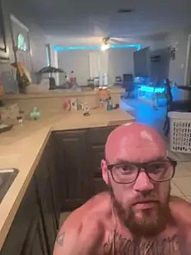 bearcub300 on StripChat