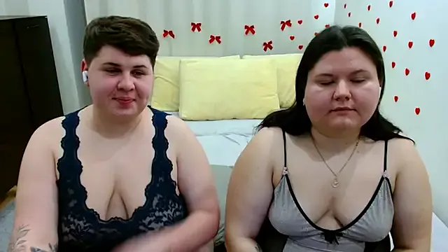 BeckyAndHellen on StripChat