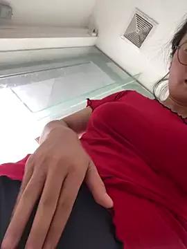 Bella0815 from StripChat
