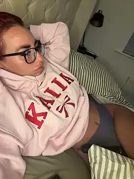 BELLABLACKXUK from StripChat