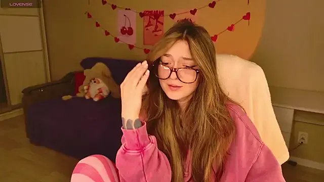 BellaSink on StripChat