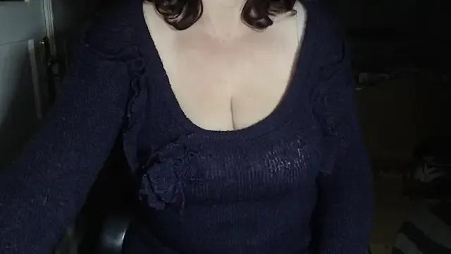 BellisimaAh on StripChat 