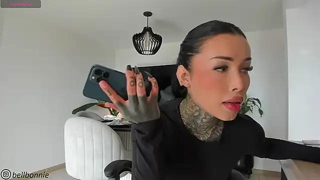 belllbonniie — PLAY WITH ME AND MAKE ME CUM !