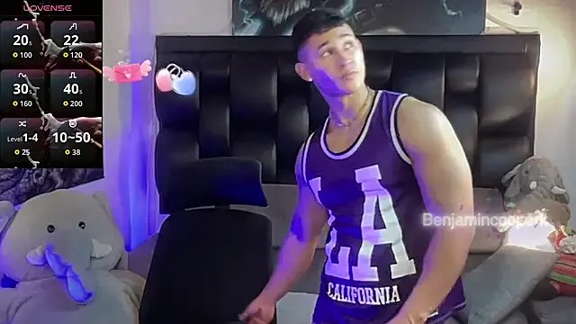 BenjaminCooperk on StripChat