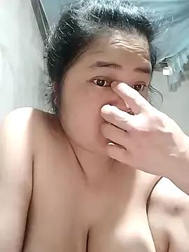 BigBoobs186 on StripChat 