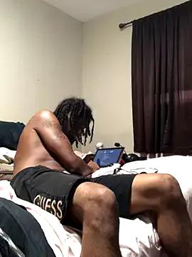 bigdicksih from StripChat is Freechat
