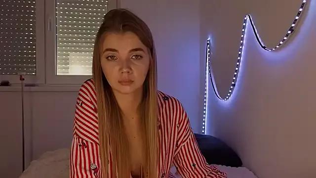 CarrieBradshaww on StripChat 