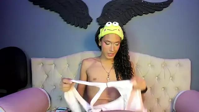 cassidy_blossom on StripChat 