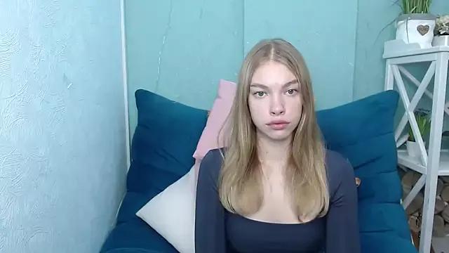 CassieDi on StripChat 