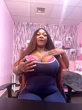 CharismaaBanx on StripChat