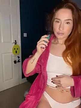 Cherry-L-28 on StripChat