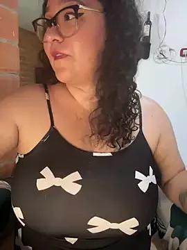 CinnamonCookiez on StripChat 