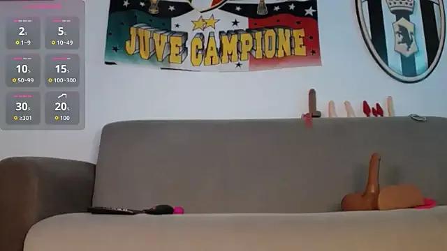 CinnaMorena on StripChat
