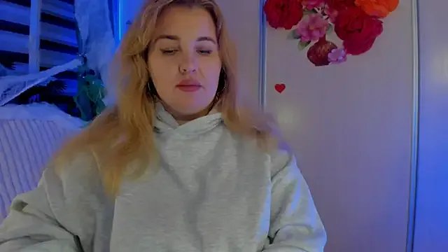 CoraSwon on StripChat