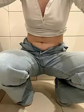 Cumonmme — Massage boobs 