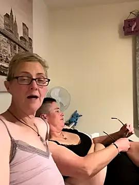 Curvy-Jinx — 5 mins toy control last one to clear