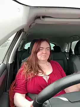 curvy-milf-abbie on StripChat