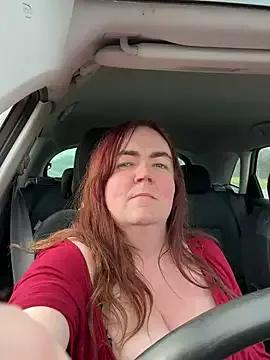 curvy-milf-abbie on StripChat